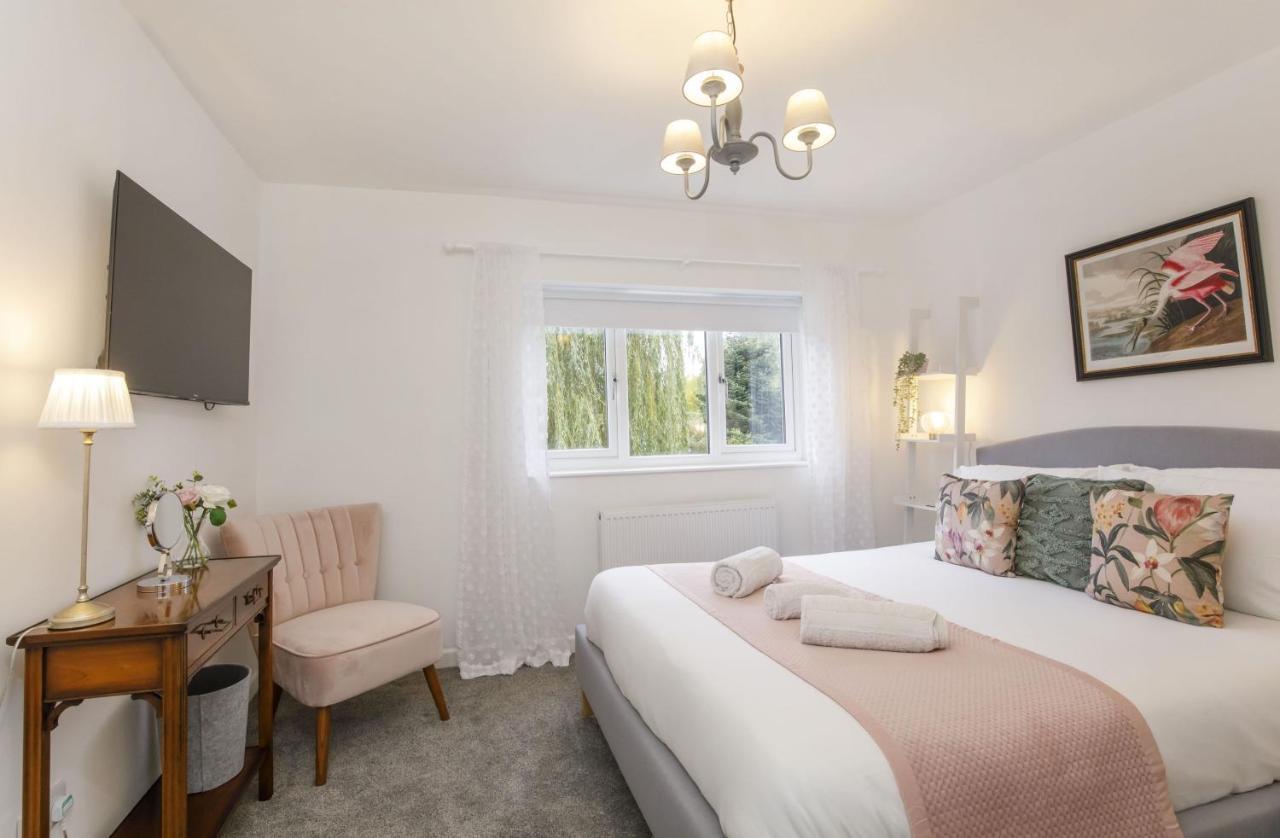 The Willows With Free Parking For 2 Cars York Bagian luar foto