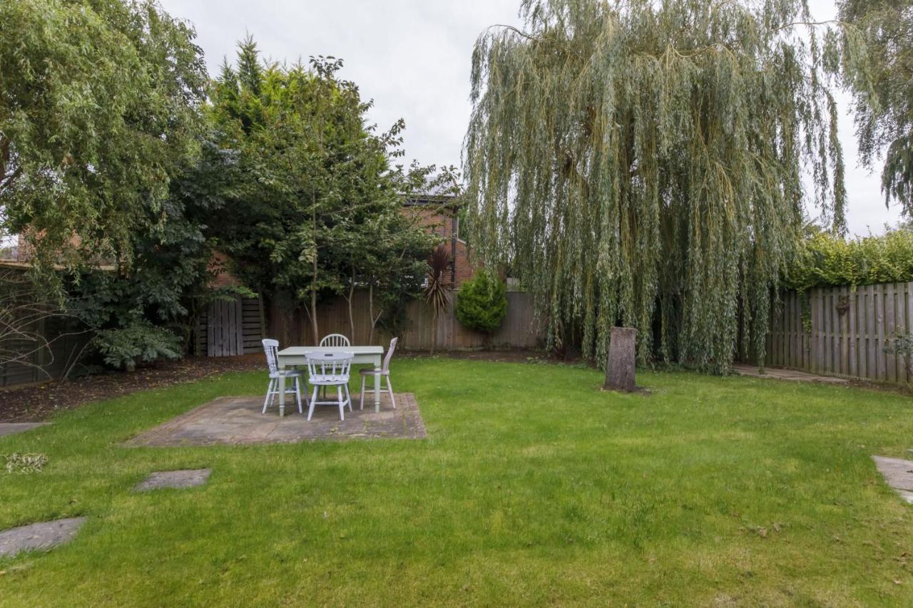 The Willows With Free Parking For 2 Cars York Bagian luar foto