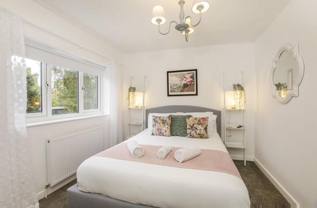 The Willows With Free Parking For 2 Cars York Bagian luar foto